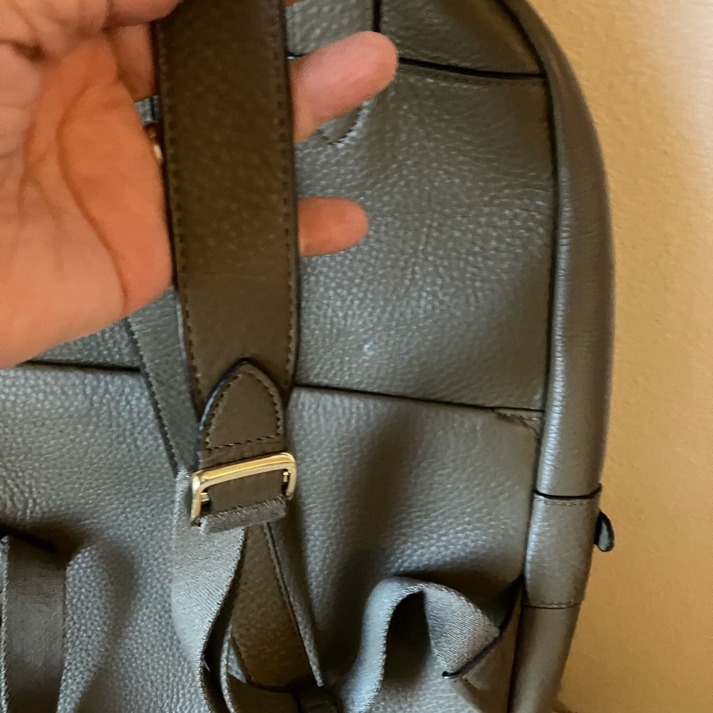 Henri Bendel Leather Exterior Backpack Bags for Women. Excellent Condition. - Picture 7 of 8